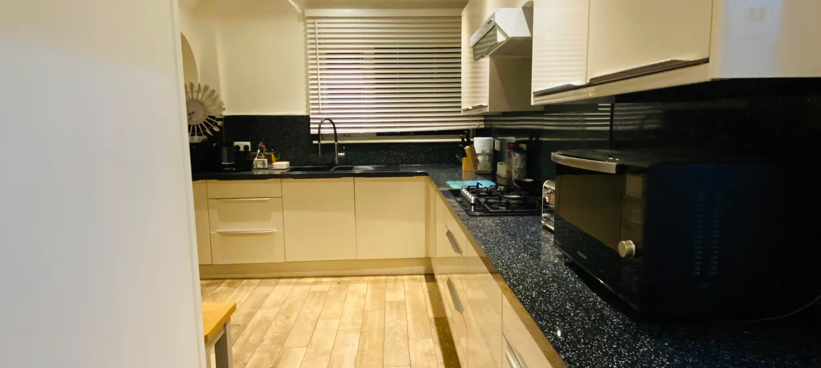 Fully equipped kitchen